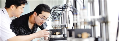 浙江嘉兴市:-嘉兴市,十二五,服务业,新平台,优先